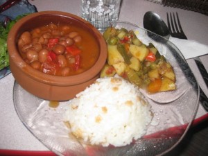 Fantastic dinner - baked beans, fresh veggies and rice