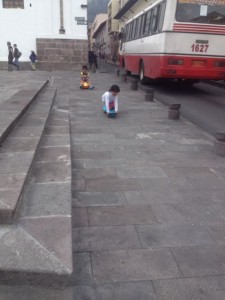 Ecuatorial version of tobogganing - ride a skate board down an incline.