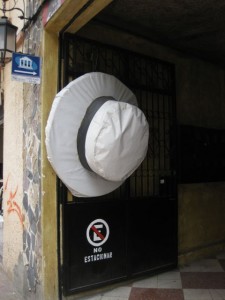 Giant hat at the entrance of the museum